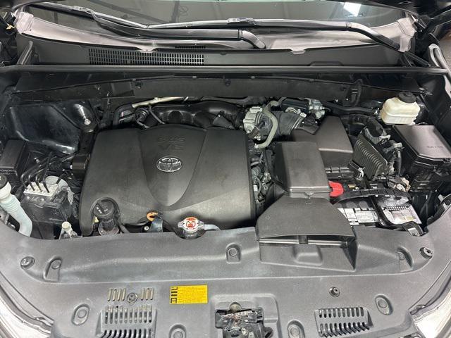 used 2019 Toyota Highlander car, priced at $25,000