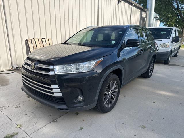 used 2019 Toyota Highlander car, priced at $26,452