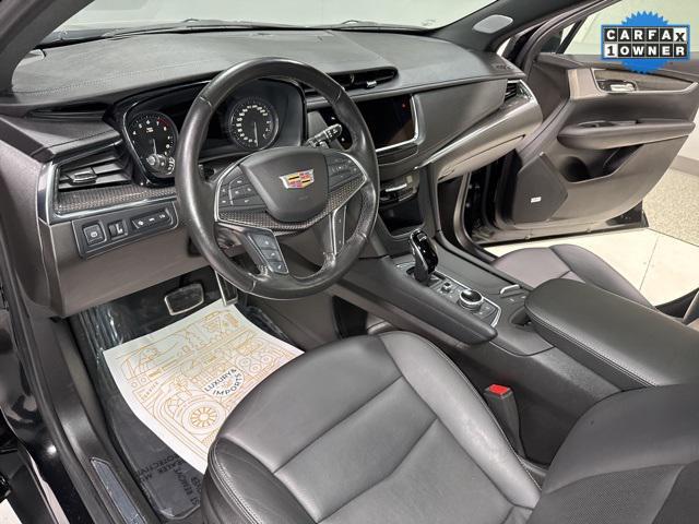 used 2022 Cadillac XT5 car, priced at $37,500