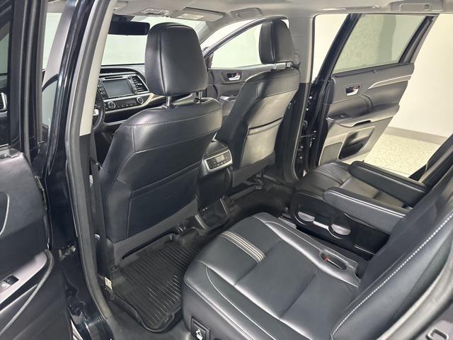 used 2018 Toyota Highlander car, priced at $26,500