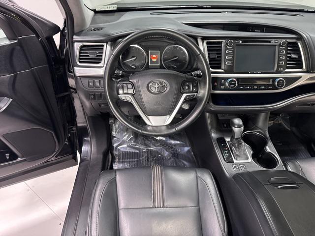 used 2018 Toyota Highlander car, priced at $26,500