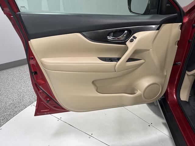 used 2016 Nissan Rogue car, priced at $15,564