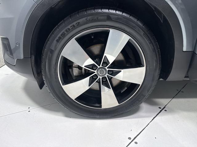 used 2019 Volvo XC40 car, priced at $19,377