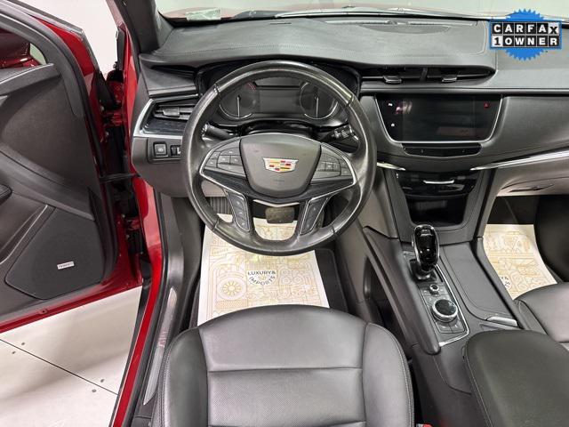 used 2022 Cadillac XT5 car, priced at $34,000