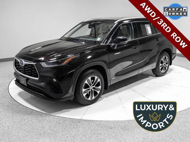used 2021 Toyota Highlander Hybrid car, priced at $33,985