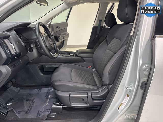 used 2024 Nissan Pathfinder car, priced at $25,000