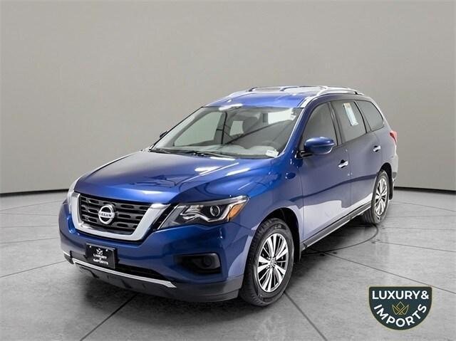 used 2019 Nissan Pathfinder car, priced at $19,498