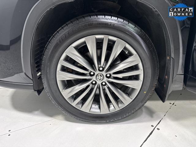 used 2020 Toyota Highlander car, priced at $37,000