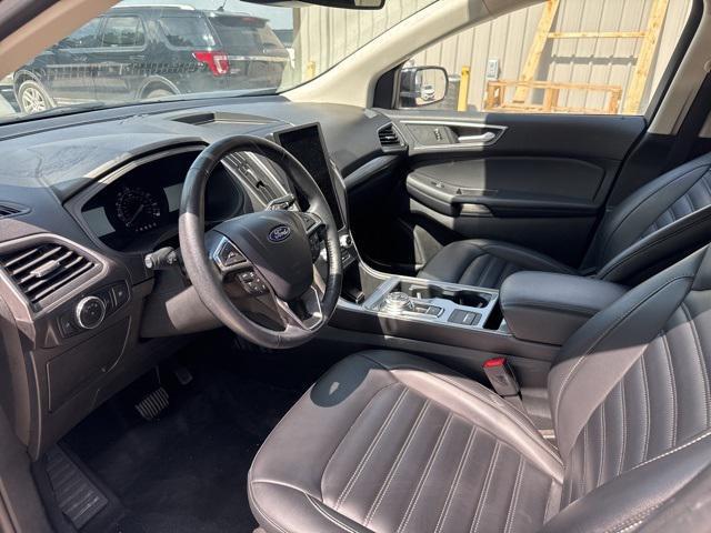 used 2024 Ford Edge car, priced at $25,000