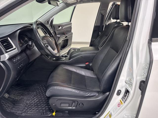 used 2018 Toyota Highlander car, priced at $29,465