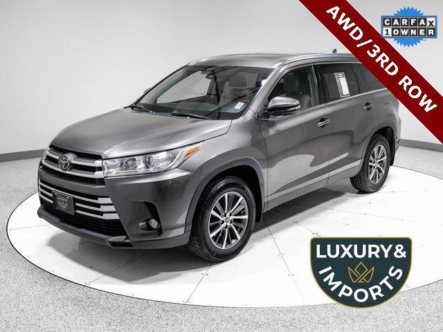used 2019 Toyota Highlander car, priced at $28,985