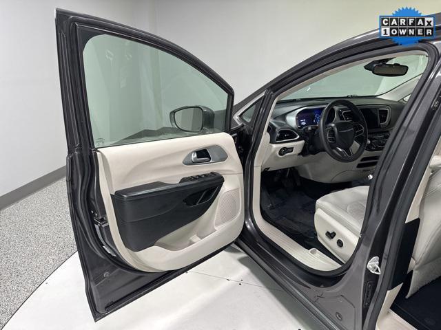 used 2017 Chrysler Pacifica Hybrid car, priced at $19,998