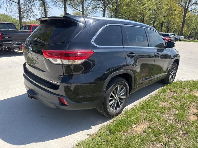 used 2019 Toyota Highlander car, priced at $29,578