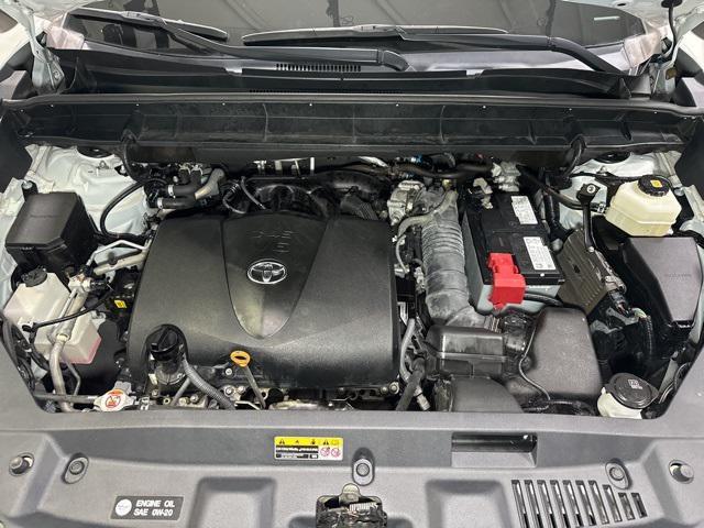 used 2021 Toyota Highlander car, priced at $26,689