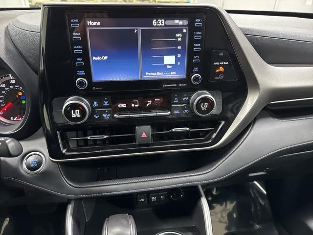 used 2021 Toyota Highlander car, priced at $26,689
