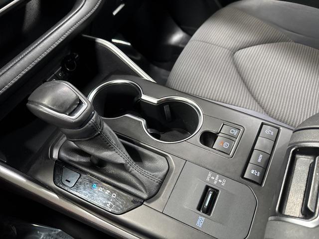 used 2021 Toyota Highlander car, priced at $26,689