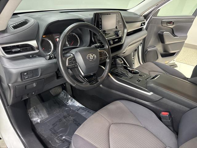 used 2021 Toyota Highlander car, priced at $26,689