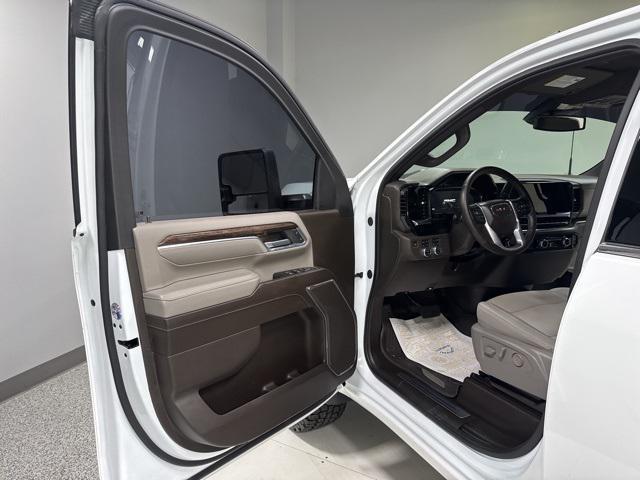 used 2024 GMC Sierra 2500 car, priced at $50,520