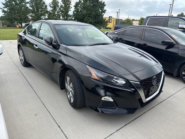 used 2022 Nissan Altima car, priced at $20,000