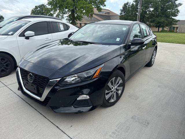 used 2022 Nissan Altima car, priced at $20,000