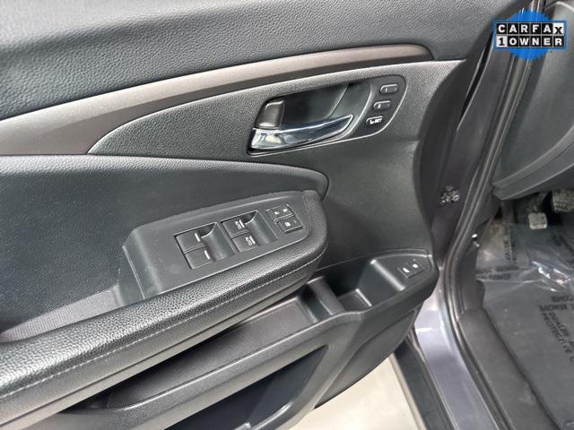 used 2020 Honda Pilot car, priced at $25,653