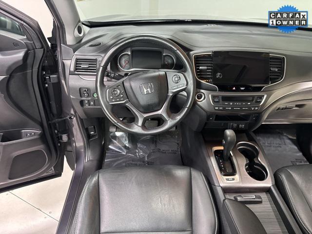used 2020 Honda Pilot car, priced at $25,653