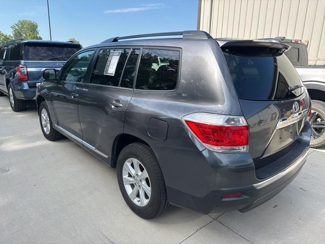 used 2013 Toyota Highlander car, priced at $11,000