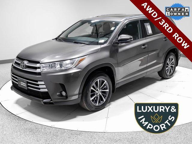 used 2019 Toyota Highlander car, priced at $30,165