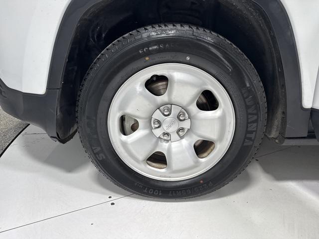 used 2016 Jeep Cherokee car, priced at $15,000