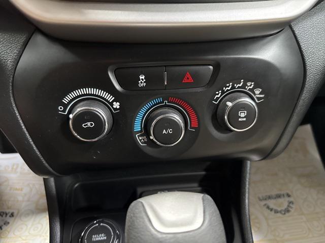 used 2016 Jeep Cherokee car, priced at $15,000