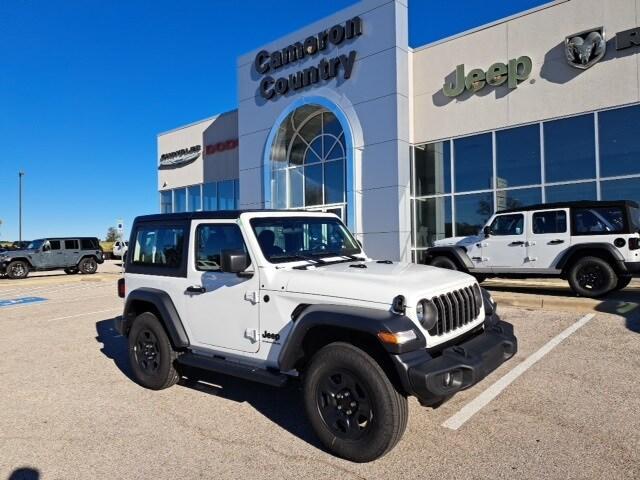 new 2025 Jeep Wrangler car, priced at $35,754