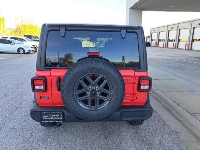 new 2025 Jeep Wrangler car, priced at $54,525