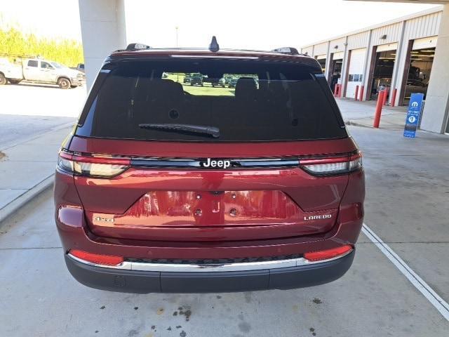 new 2025 Jeep Grand Cherokee car, priced at $39,075