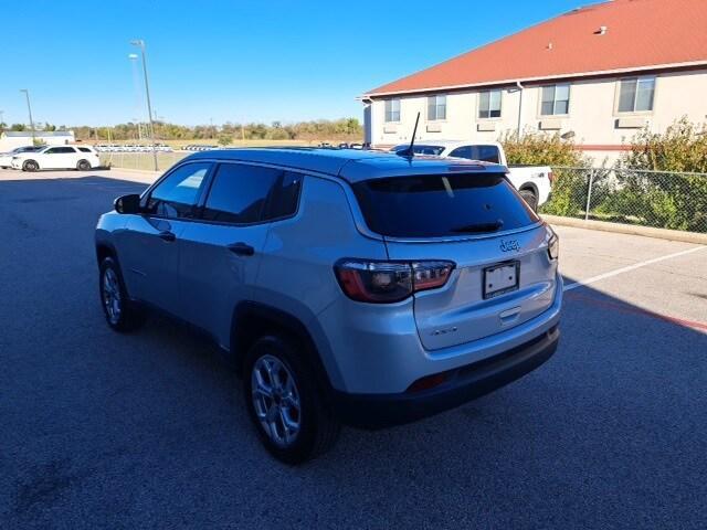 new 2025 Jeep Compass car, priced at $27,376