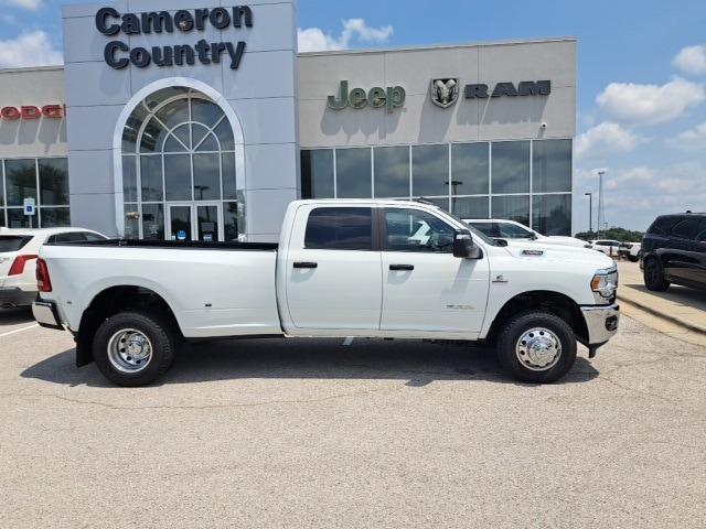 new 2024 Ram 3500 car, priced at $72,189