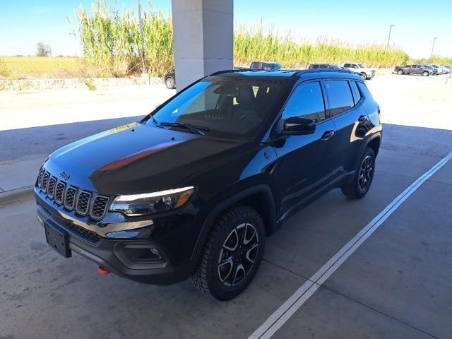 new 2025 Jeep Compass car, priced at $34,944