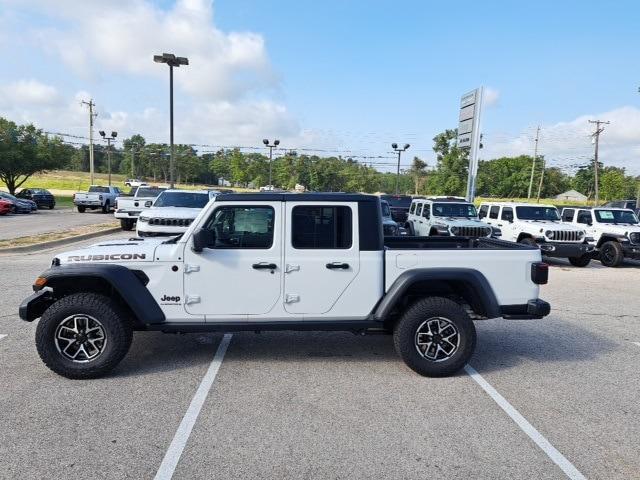 new 2024 Jeep Gladiator car, priced at $46,853