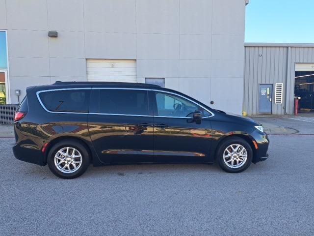 used 2022 Chrysler Pacifica car, priced at $22,098