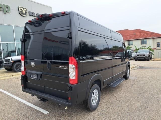 new 2025 Ram ProMaster 3500 car, priced at $57,299