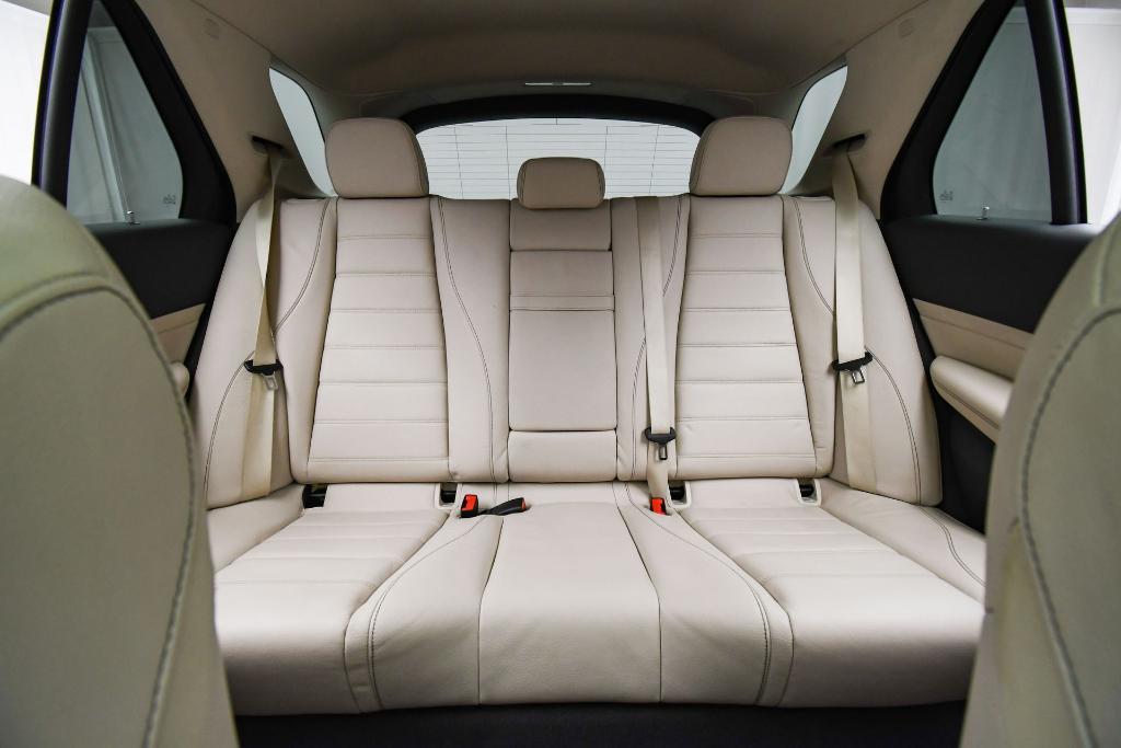 used 2020 Mercedes-Benz GLE 450 car, priced at $34,299