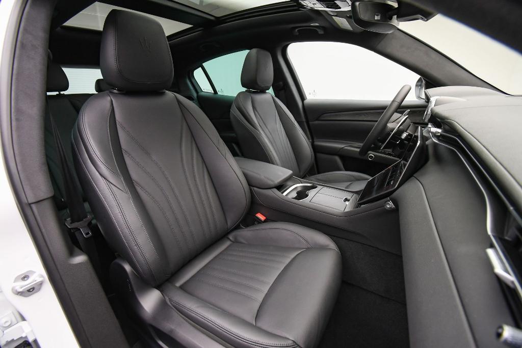 new 2024 Maserati Grecale car, priced at $73,710