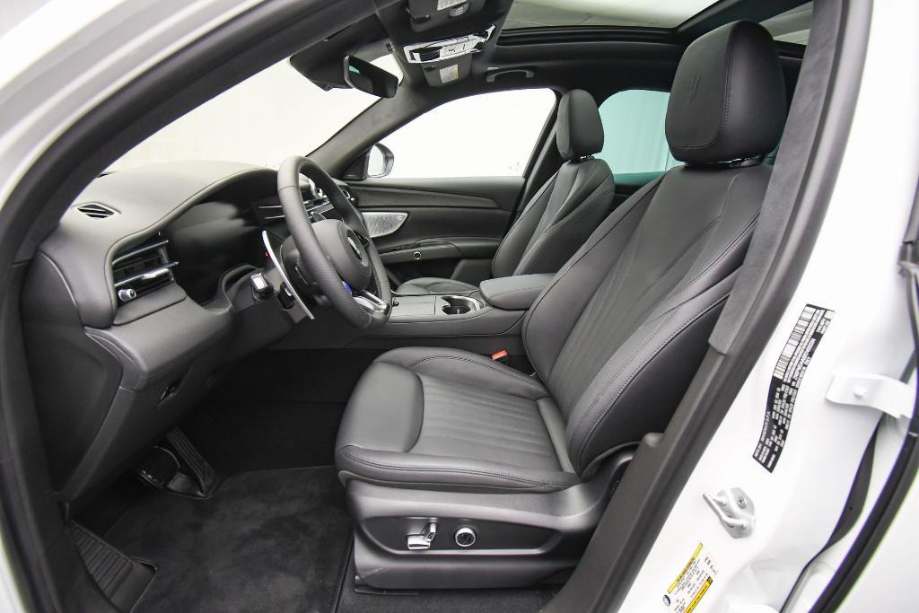 new 2024 Maserati Grecale car, priced at $73,710