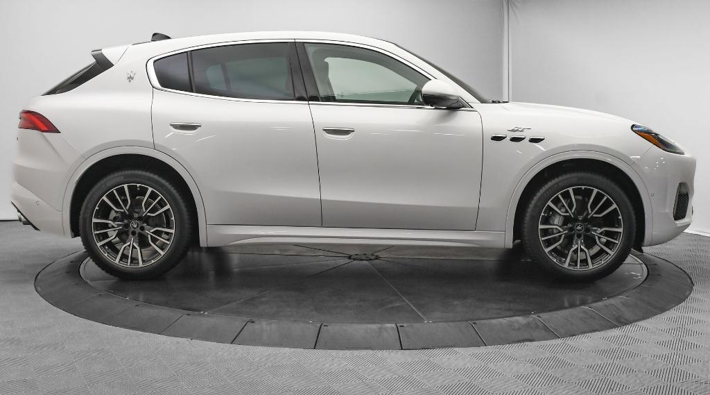 new 2024 Maserati Grecale car, priced at $73,710