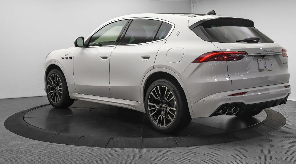 new 2024 Maserati Grecale car, priced at $73,710