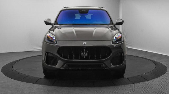 new 2024 Maserati Grecale car, priced at $76,995