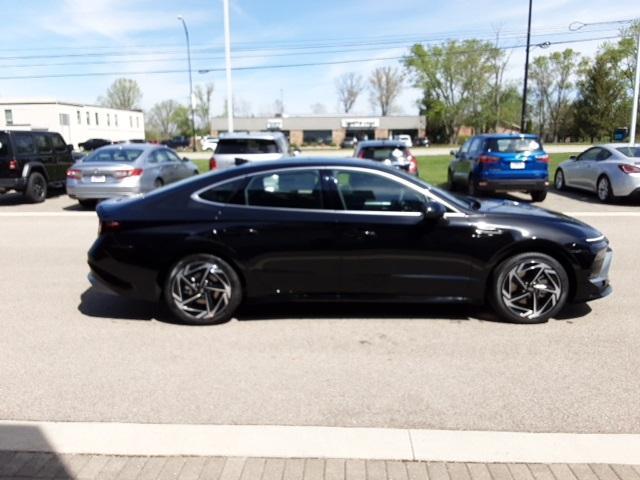 new 2024 Hyundai Sonata car, priced at $31,500