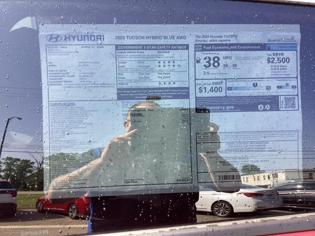 new 2025 Hyundai TUCSON Hybrid car, priced at $34,996