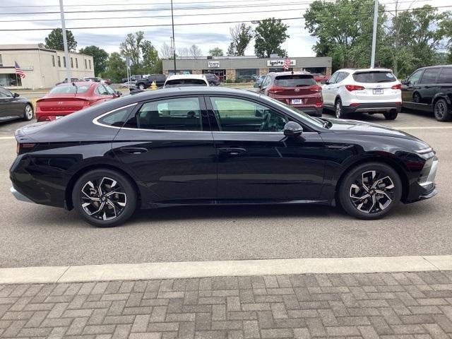 new 2024 Hyundai Sonata car, priced at $29,464