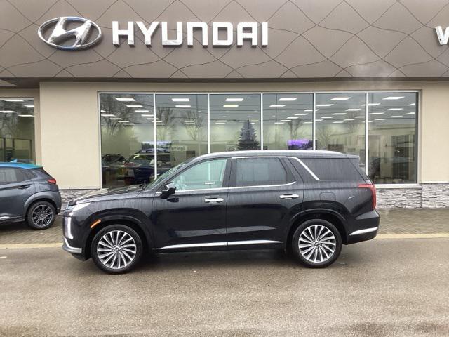 used 2024 Hyundai Palisade car, priced at $44,997