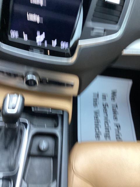 used 2018 Volvo XC90 car, priced at $18,490